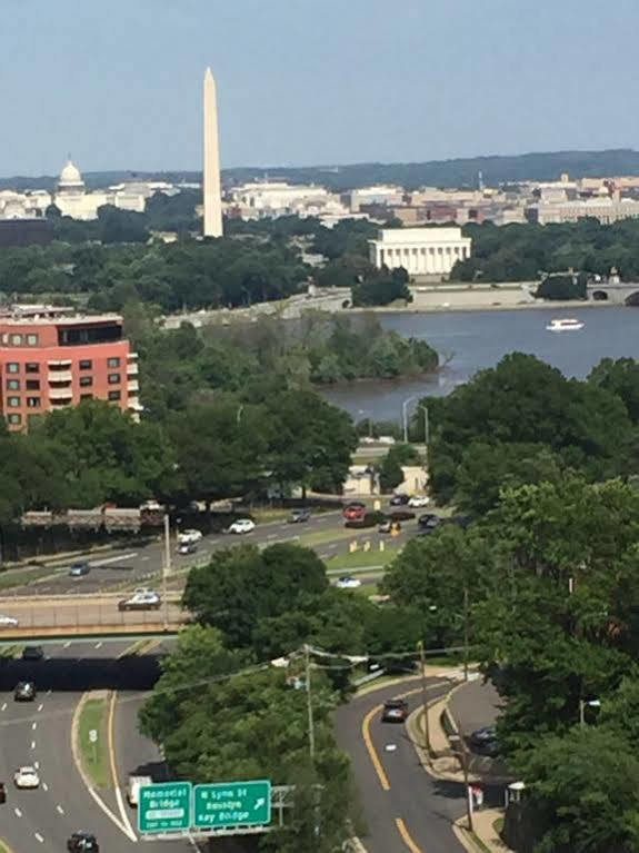 Boq Lodging In Rosslyn Washington Exteriör bild